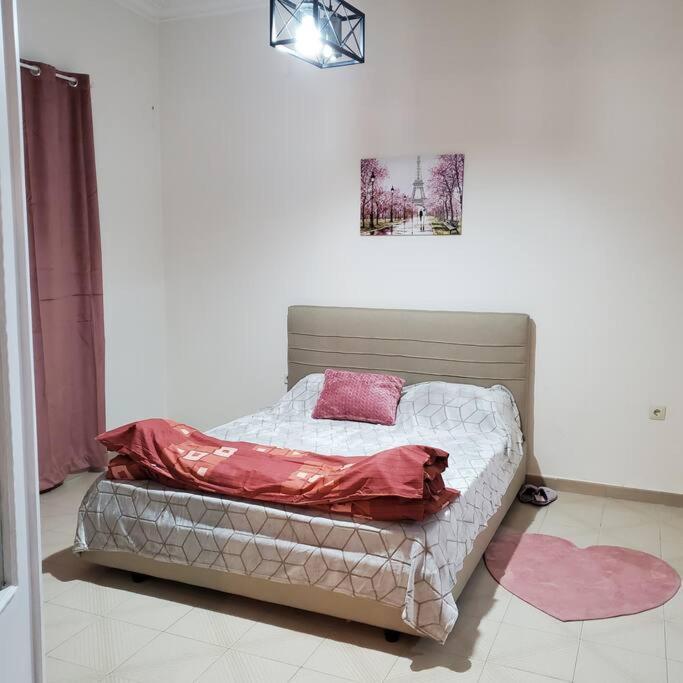 Home Away From Home_3Br At Maniatika_14Min Walk To The Port พีเรียส ภายนอก รูปภาพ